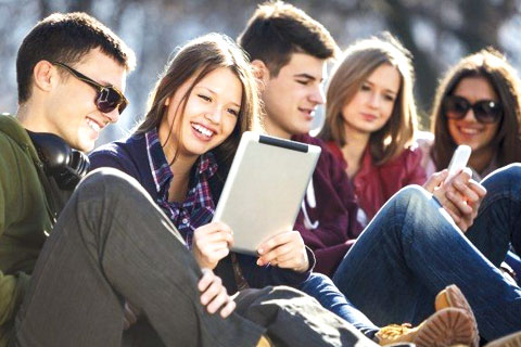Bu yılın teması; Değişen Dünyada Gençler ve Ruh Sağlığı
