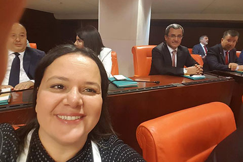 Vekillerin ilk gün selfiesi