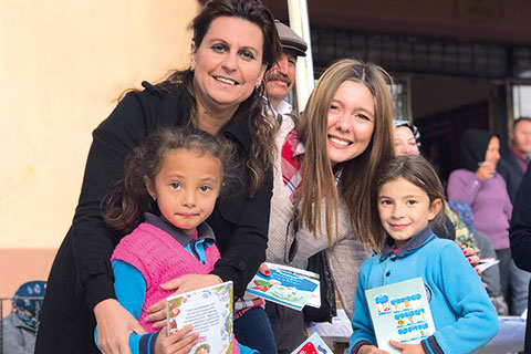 AK Kadınlardan kitap toplama projesi