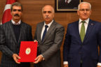 Eğitime hayırsever katkısı sürüyor