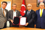 İmece usulü ile yapılacak okula bağış yağıyor