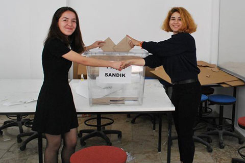Mimarlar öğrenci temsilcisini seçti