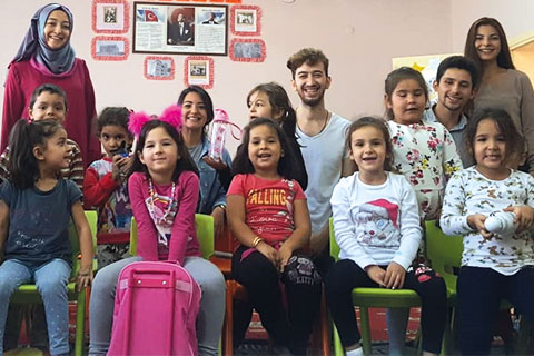PAÜ’lü öğrencilerden sosyal sorumluluk projeleri