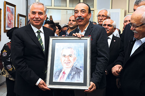 Sergide Başkan Osman Zolan’a portre sürprizi