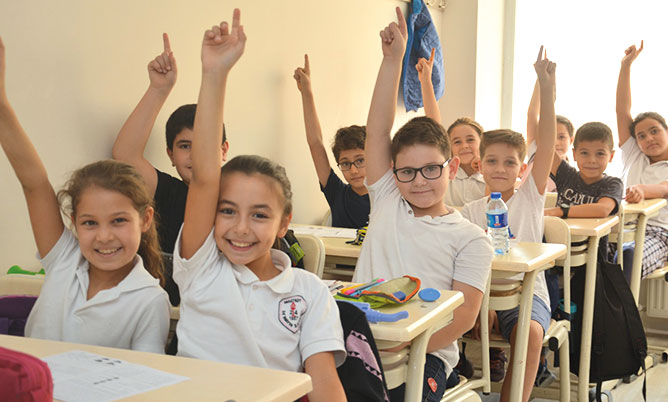 Sosyal etkinlik merkezi sınıfı geçti