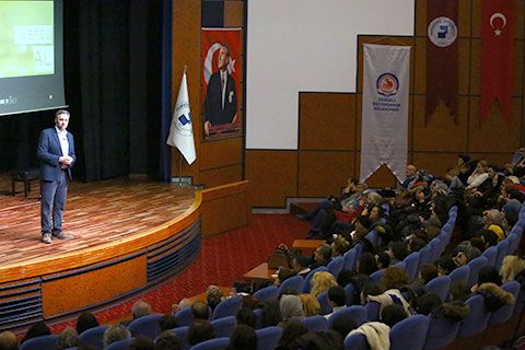 Büyükşehir’den kişisel gelişim semineri