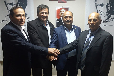 Siyasilere örnek olsun