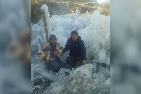 Su ve soğuğun yarattığı eşsiz manzara