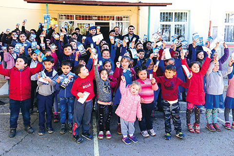 Jandarma okullarda trafik eğitimi veriyor