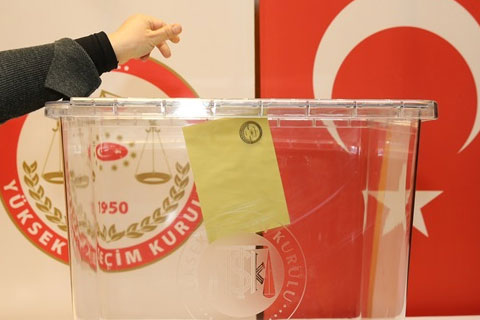 YSK’nın kamu görevlilerine verdiği süre doldu Denizli’den istifa yok