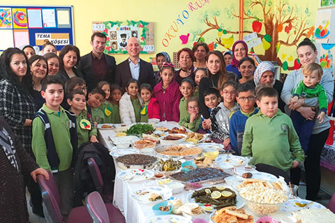 Başkan Özbaş, Yerli Malı Haftasını çocuklarla kutladı