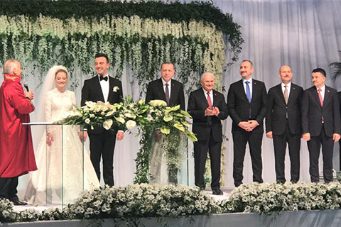 Cumhurbaşkanı Erdoğan şahitliğinde yılın nikahı
