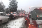 Kar yağışı şehir içi trafiği de engelledi