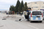 Polis aracı çöp kamyonuyla çarpıştı: 2 polis yaralandı