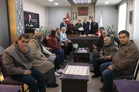 Başkan Akyol’a anlamlı hediye