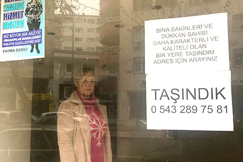 Topuklu ayakkabı dükkan değiştirtti