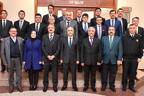 Vali Karahan’dan Cergibozan ve İnan için veda yemeği