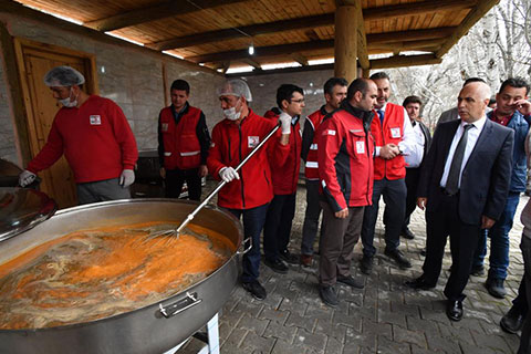 Deprem sonrası Acıpayam’da seferberlik