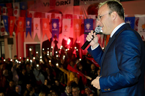 Avni Örki, Pamukkalelilere seslendi