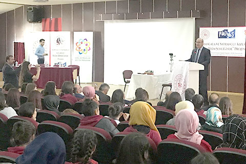 Mangala ve satranççı kızlarımız bilim şenliğinde