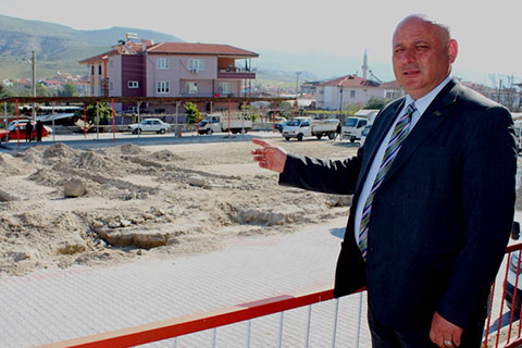 Şevik’ten Yenicekentlilere kapalı pazaryeri sözü