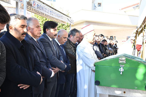 Eski Bakan Yardımcısı Karabay babasını kaybetti