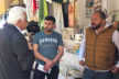 Mustafa Güleç, Karahayıt’ta esnaflarla dertleşti