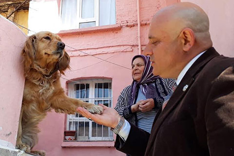 Şevik’ten sokaktaki dostlara şefkat eli