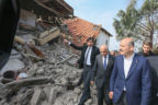 İçişleri Bakanı Süleyman Soylu deprem bölgesinde
