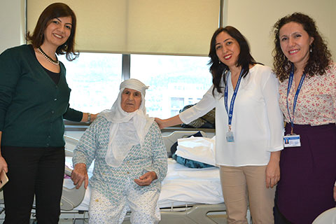 PAÜ HASTANESİ YAŞLILARI UNUTMADI