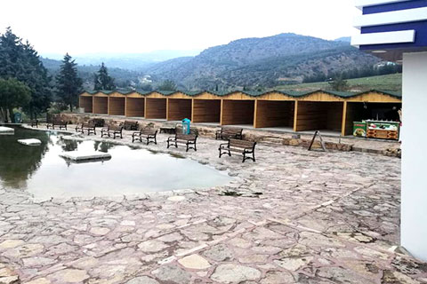 Karahayıt’ta belediye kendisine dava açtı