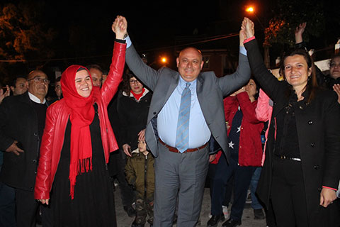 Şevik zaferini ilçe halkı ile kutladı