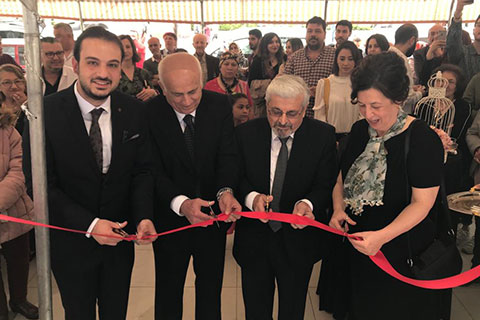 Peroptik’in kurdelesini Bayram Çıralı kesti