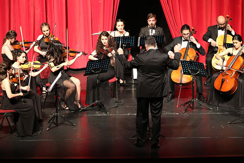 PAÜ Gençlik Oda Orkestrası izleyicileri büyüledi