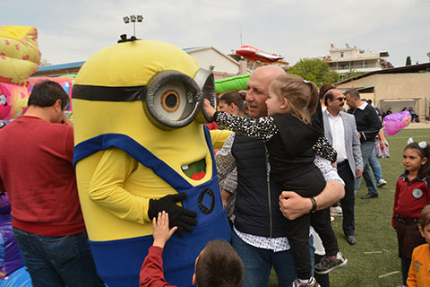 Sarayköylü minikler şenlikte buluştu