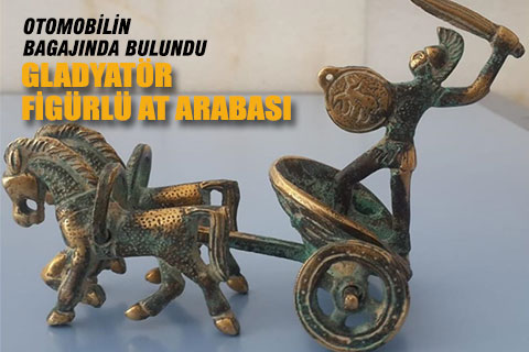 Otomobilin bagajından tarihi eser çıktı