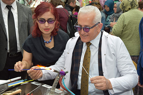 Halk Eğitim Merkezi’nde yıl sonu sergisi açıldı