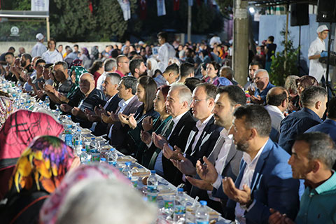 Büyükşehir’den Sevindik’te iftar