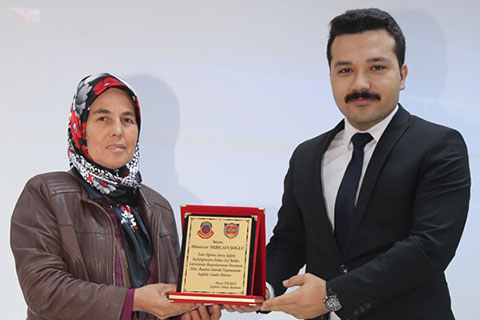 Çameli’de kadın sürücü yılın şoförü seçildi