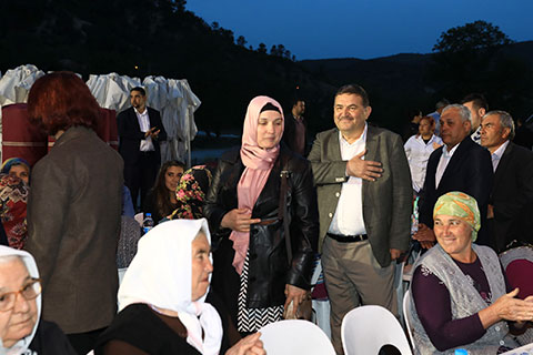 Devecioğlu’ndan iftara davet