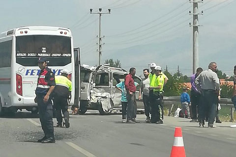 Acıpayam’da kaza: 3 yaralı