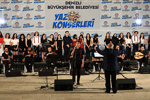 Gençlik Korusu harika bir konsere imza attı