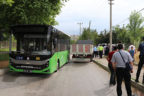Belediye otobüsü ile kamyon çarpıştı, hamile kadın yaralandı