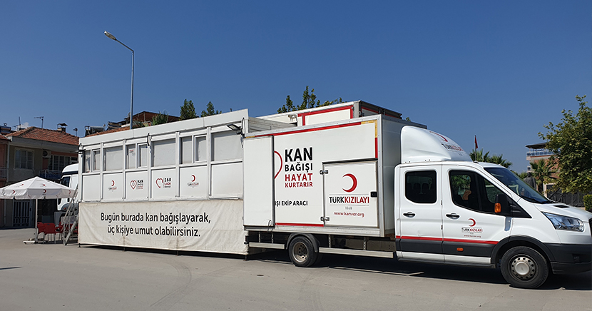 Sarayköylüler 1 günde 216 kişiye can oldu