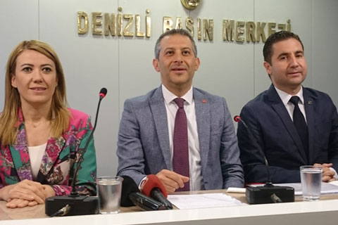 CHP kurmayları yüzde 20’lik su zammını protesto etti