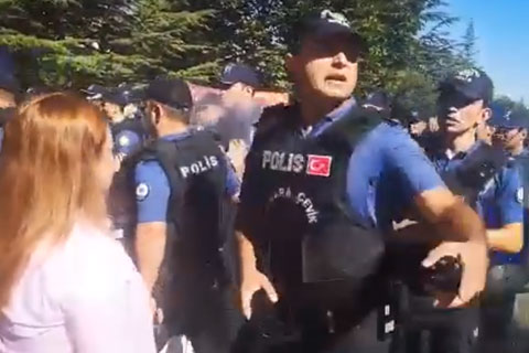 CHP’li Karaca’ya ODTÜ’de biber gazlı müdahale
