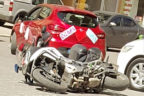 Otomobil Polis Motosikletiyle çarpıştı: 1 yaralı