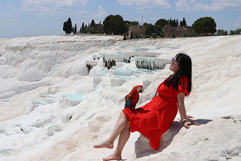 Pamukkale’de tatilci yoğunluğu