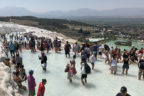 Pamukkale’ye hafta içi ve hafta sonu ziyaretçi akını var