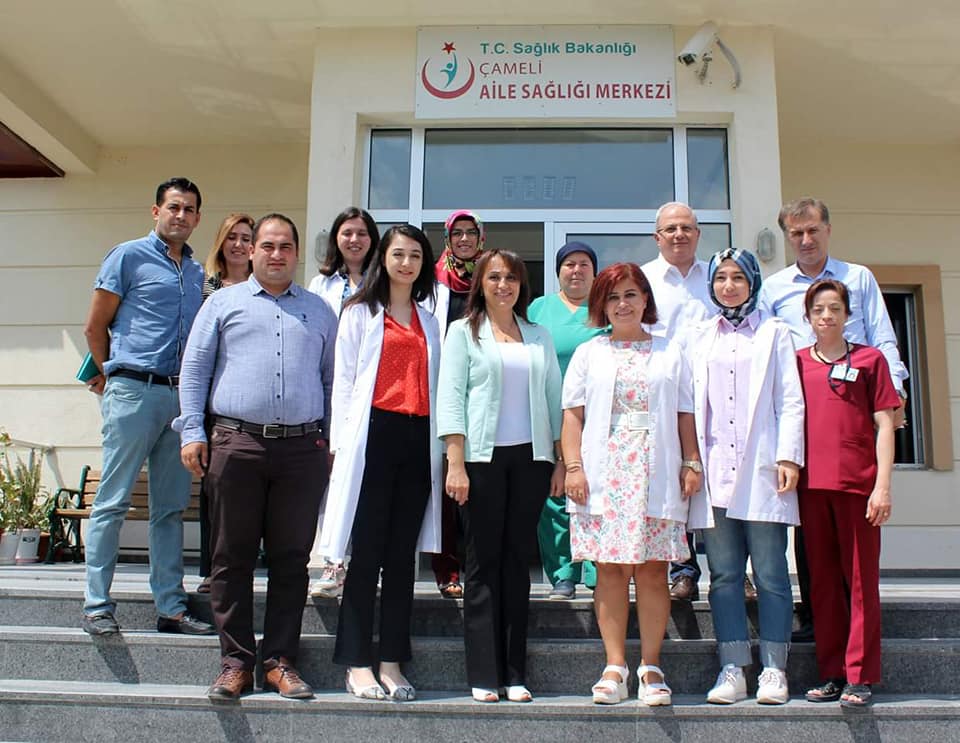 Öztürk ilçe hastanelerini ziyaret ediyor